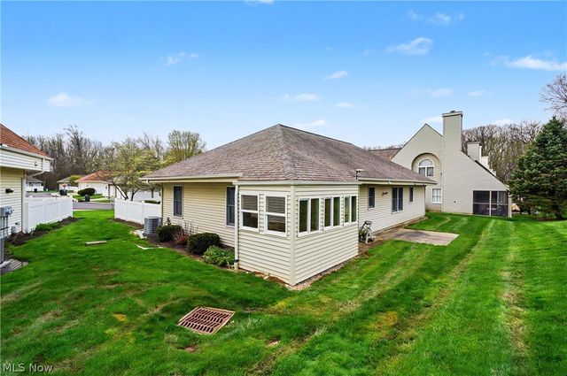 145 Michael Lane, Cuyahoga Falls, OH 44223