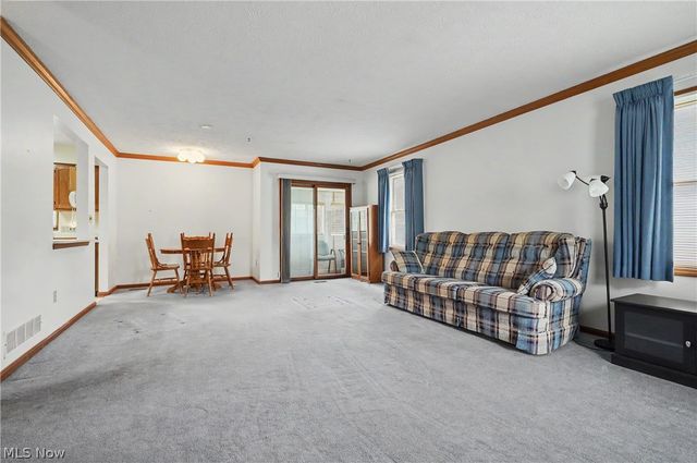 145 Michael Lane, Cuyahoga Falls, OH 44223