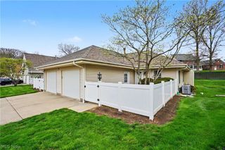 145 Michael Lane, Cuyahoga Falls, OH 44223