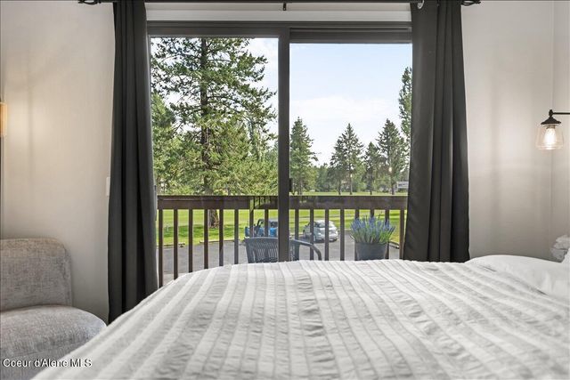 5276 W Racquet RD, UNIT 10, Rathdrum, ID 83858
