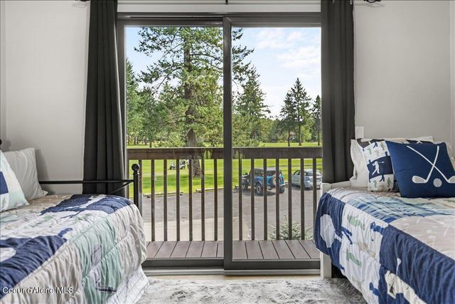 5276 W Racquet RD, UNIT 10, Rathdrum, ID 83858