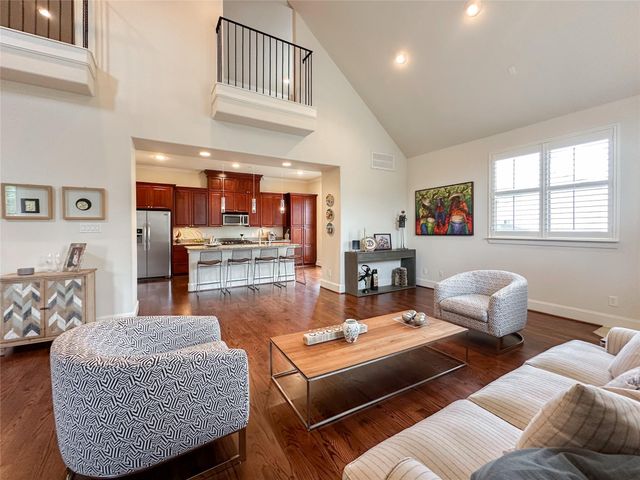 4042 Bellefontaine St, Houston, TX 77025