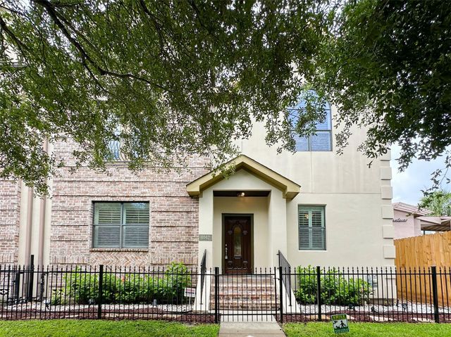 4042 Bellefontaine St, Houston, TX 77025