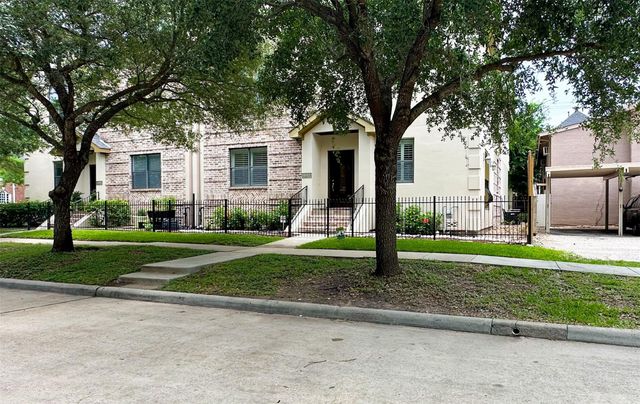 4042 Bellefontaine St, Houston, TX 77025
