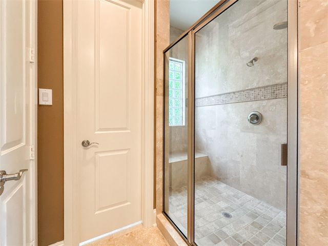 4042 Bellefontaine St, Houston, TX 77025