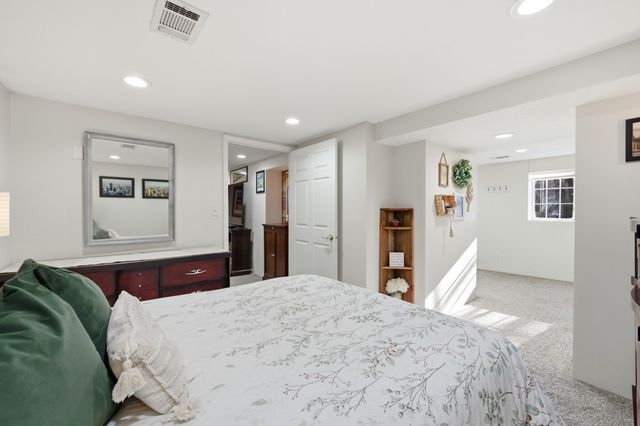 3225 SW 2nd Street, Des Moines, IA 50315