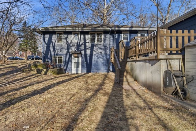 3225 SW 2nd Street, Des Moines, IA 50315