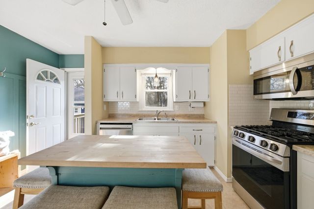 3225 SW 2nd Street, Des Moines, IA 50315