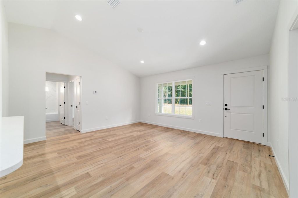 Image 7 of property listing at 14769 SW 24TH PLACE, Ocala, FL 34481