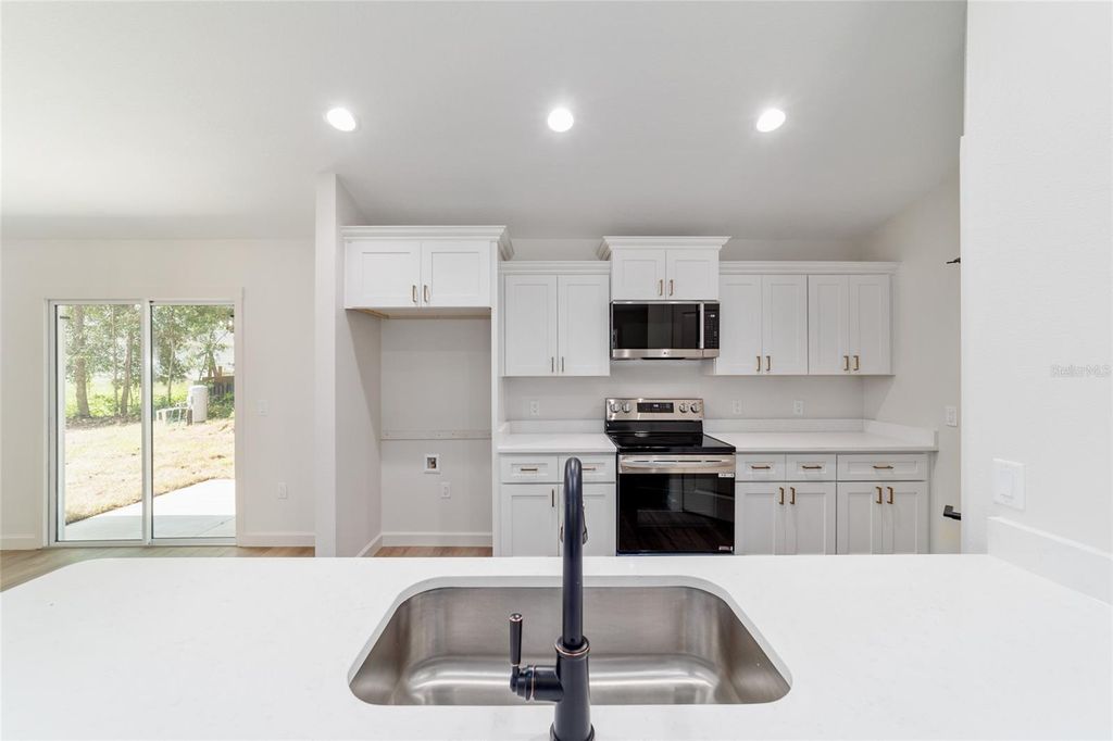 Image 9 of property listing at 14769 SW 24TH PLACE, Ocala, FL 34481