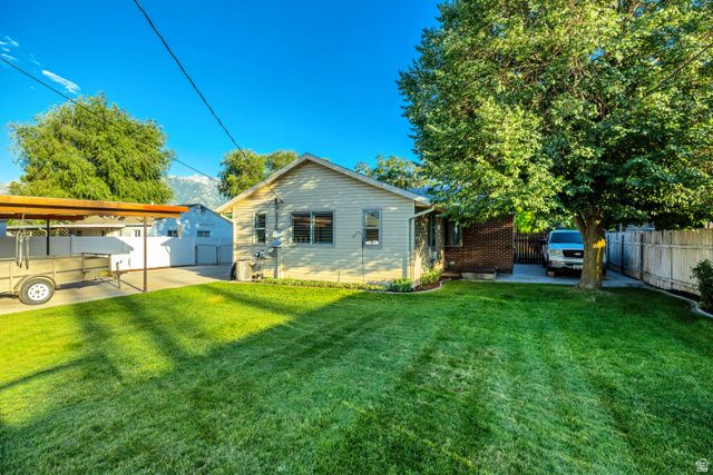 831 E VICS RD, Sandy, UT 84094