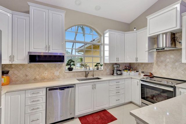 12402 83rd Lane N, The Acreage, FL 33412