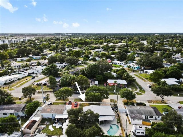 3911 SW 32nd Ave, West Park, FL 33023