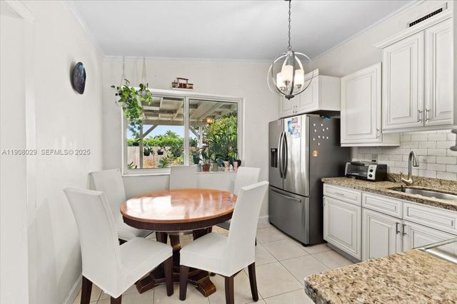 3911 SW 32nd Ave, West Park, FL 33023