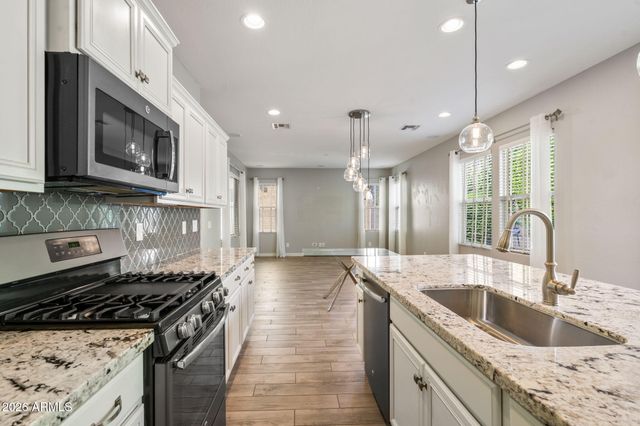 4716 E Nocona Lane, Phoenix, AZ 85050