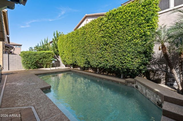 4716 E Nocona Lane, Phoenix, AZ 85050