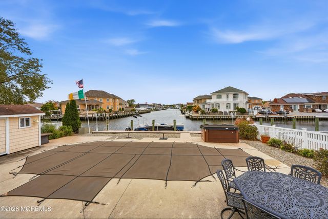 270 S Shore Drive, Toms River, NJ 08753