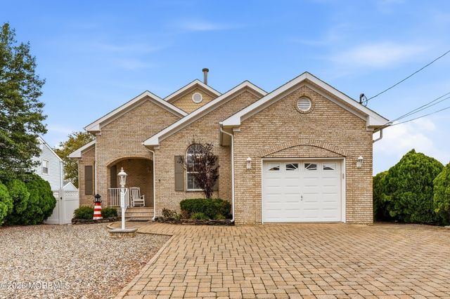 270 S Shore Drive, Toms River, NJ 08753
