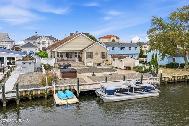 270 S Shore Drive, Toms River, NJ 08753
