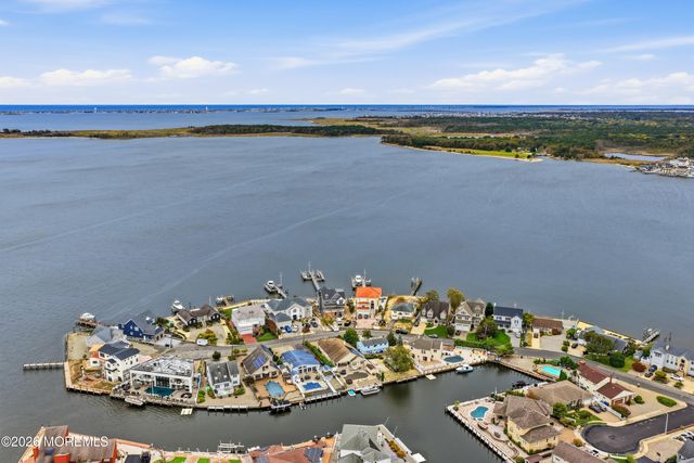 270 S Shore Drive, Toms River, NJ 08753