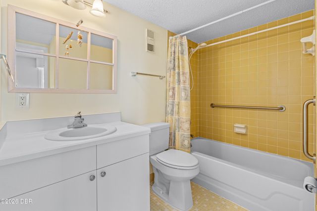 925 N Halifax Ave Apt 702, Daytona Beach, FL 32118