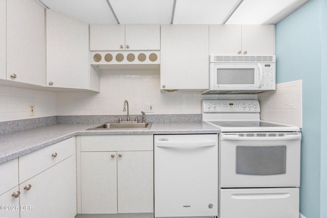 925 N Halifax Ave Apt 702, Daytona Beach, FL 32118