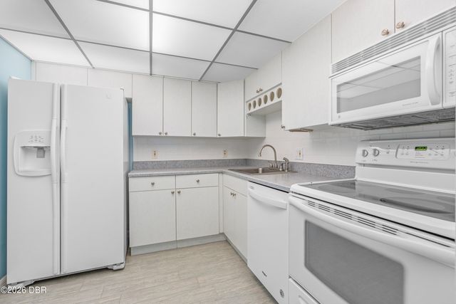 925 N Halifax Ave Apt 702, Daytona Beach, FL 32118