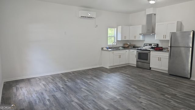 1 Sargent Tigner Street, Newnan, GA 30263