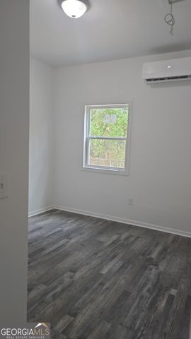 1 Sargent Tigner Street, Newnan, GA 30263