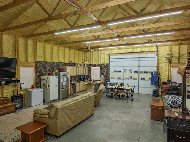 111 Adaleighs Way, Big Sandy, TN 38221