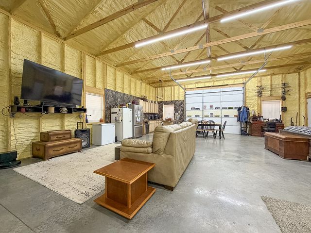 111 Adaleighs Way, Big Sandy, TN 38221
