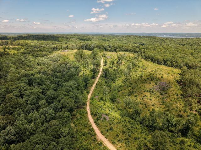 111 Adaleighs Way, Big Sandy, TN 38221