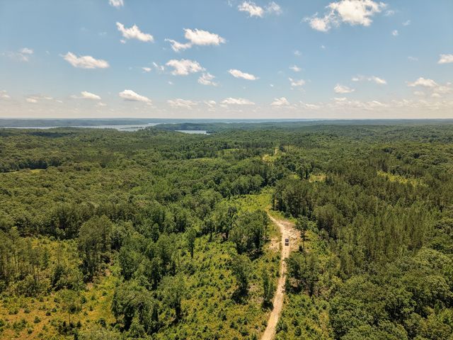 111 Adaleighs Way, Big Sandy, TN 38221