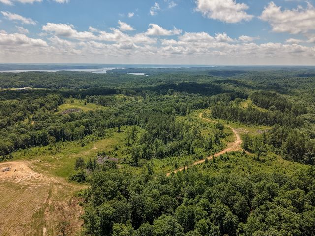 111 Adaleighs Way, Big Sandy, TN 38221