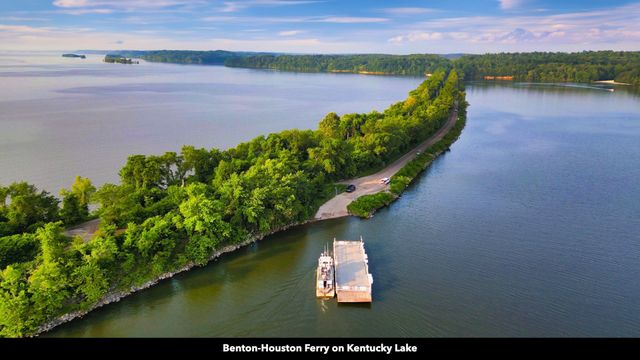 111 Adaleighs Way, Big Sandy, TN 38221