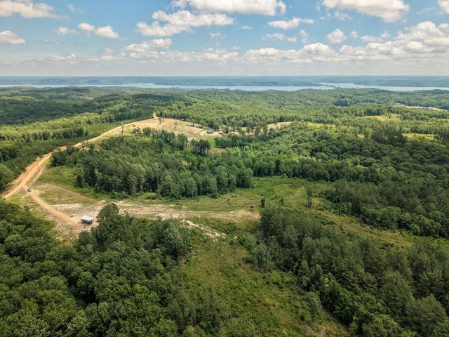 111 Adaleighs Way, Big Sandy, TN 38221