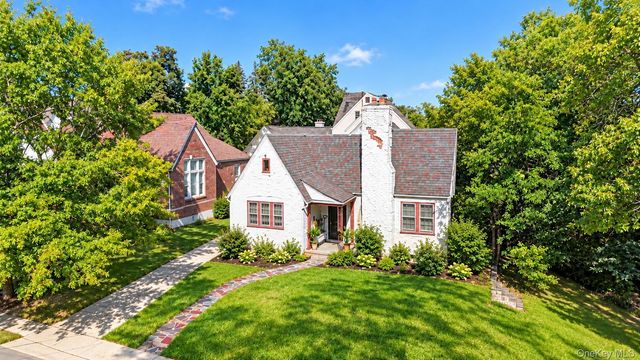 54-29 253rd Street, Little Neck, NY 11362