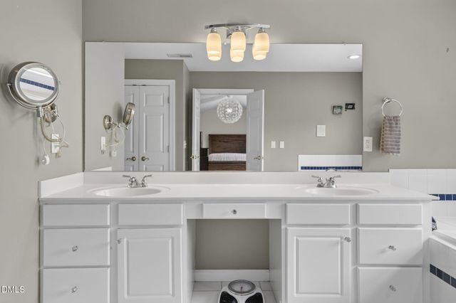 1258 Horsham Way, Apex, NC 27502