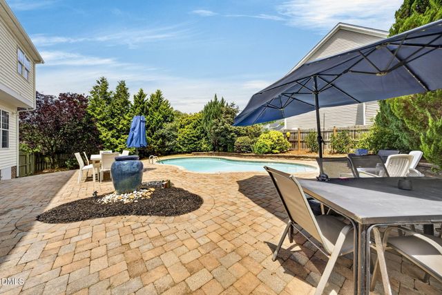 1258 Horsham Way, Apex, NC 27502