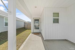 5252 Peach Dr, Pace, FL 32571