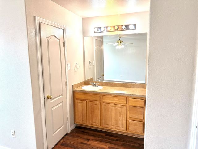 9212 Coral Lane, Fort Worth, TX 76140