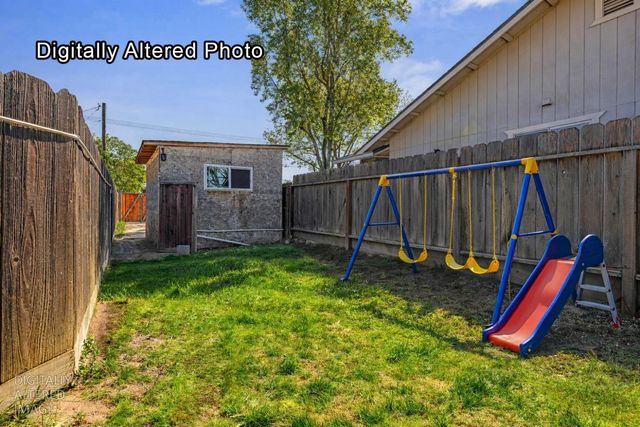 1628 Sungate Dr, Ceres, CA 95307