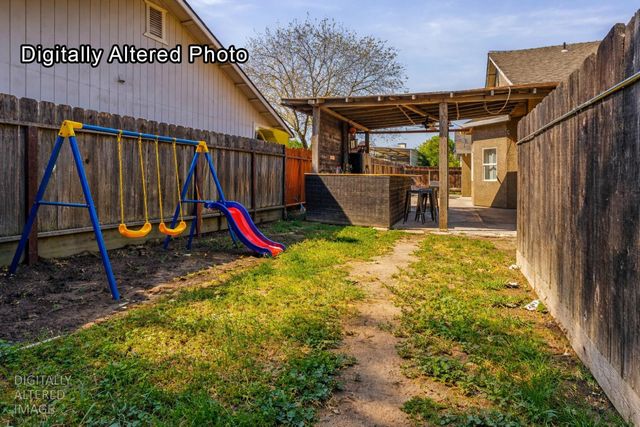 1628 Sungate Dr, Ceres, CA 95307