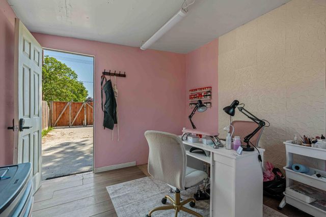 1628 Sungate Dr, Ceres, CA 95307