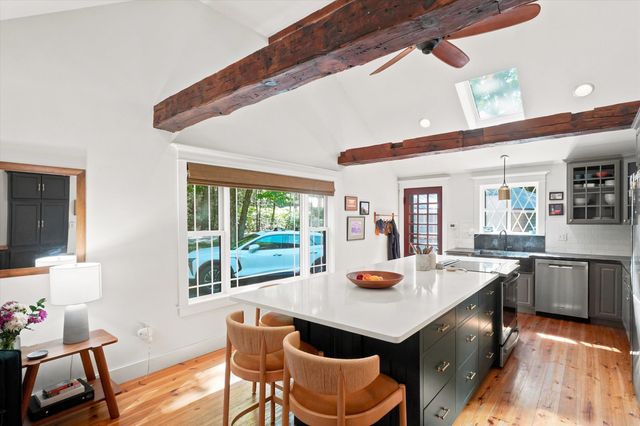 44 Beech Hill Road, Exeter, NH 03833