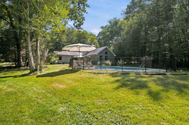 44 Beech Hill Road, Exeter, NH 03833