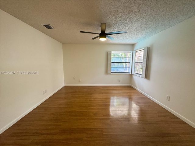 76 Ivy Road 76, Hollywood, FL 33021