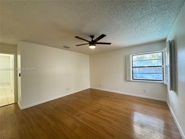76 Ivy Road 76, Hollywood, FL 33021