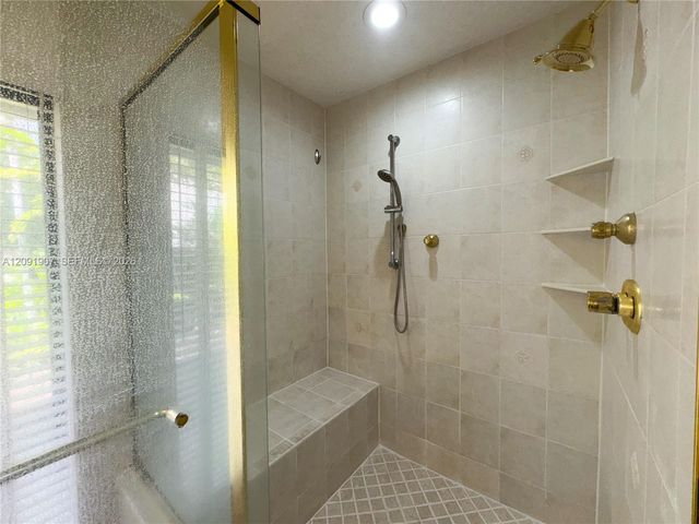 76 Ivy Road 76, Hollywood, FL 33021