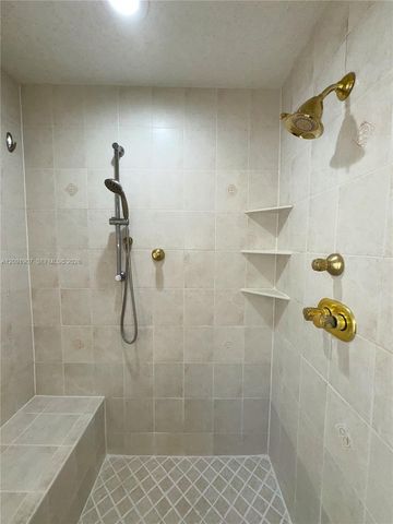 76 Ivy Road 76, Hollywood, FL 33021